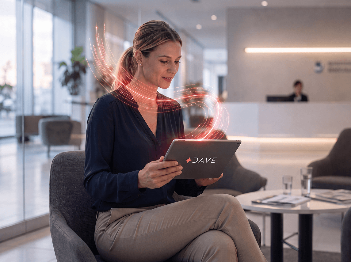 Mitarbeiterin nutzt DAVE auf dem Tablet